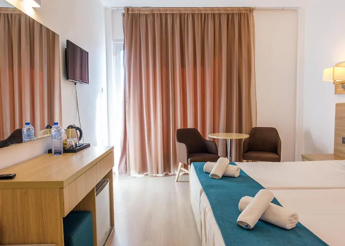 Kapetanios Bay Hotel Protaras